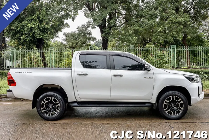 2020 Toyota / Hilux / Revo Stock No. 121746