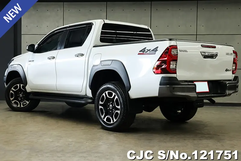 2023 Toyota / Hilux / Revo Stock No. 121751