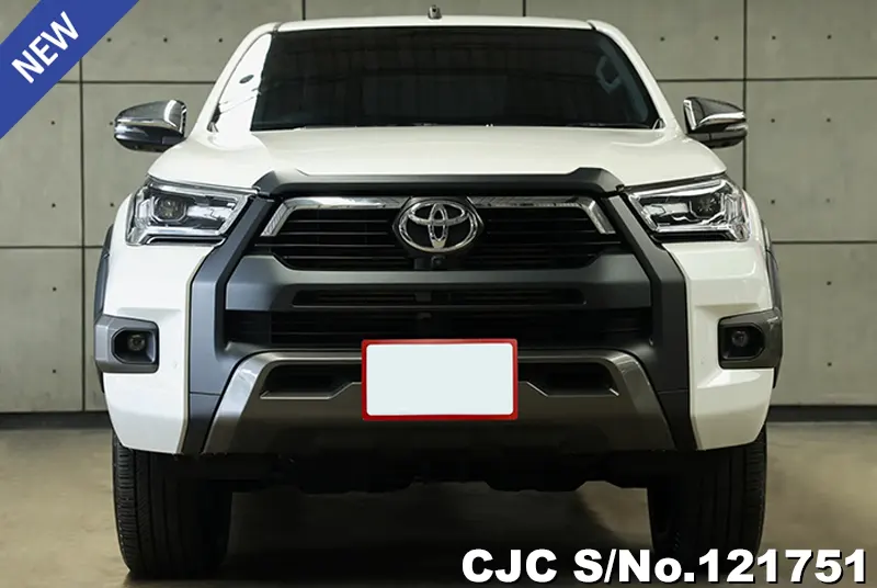 2023 Toyota / Hilux / Revo Stock No. 121751