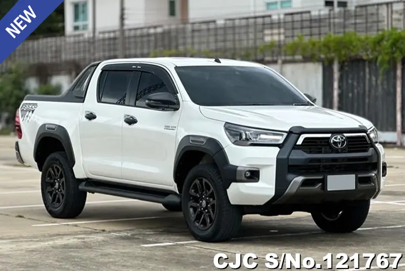 2021 Toyota / Hilux / Revo Rocco Stock No. 121767