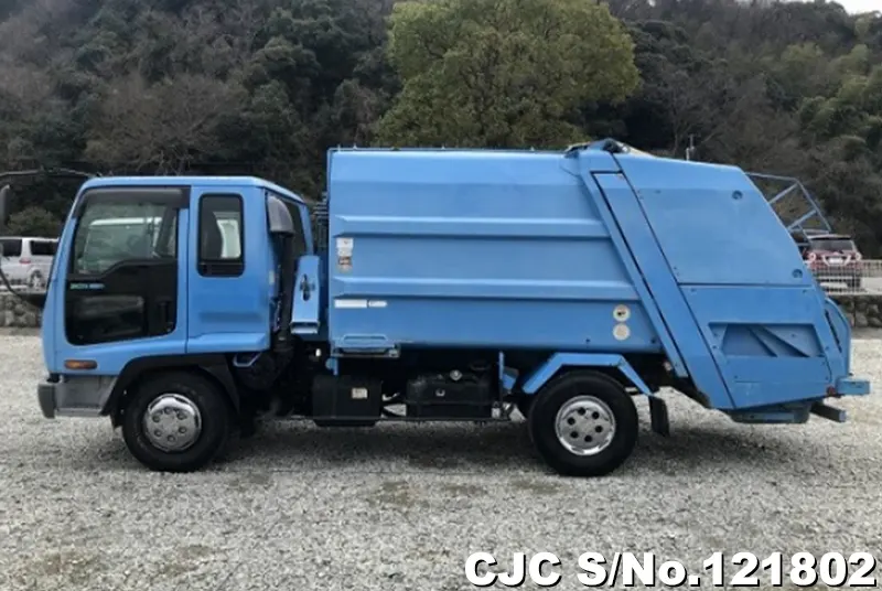 2001 Isuzu / Forward Stock No. 121802