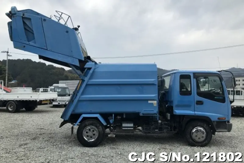 2001 Isuzu / Forward Stock No. 121802