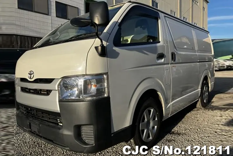 2019 Toyota / Hiace Stock No. 121811