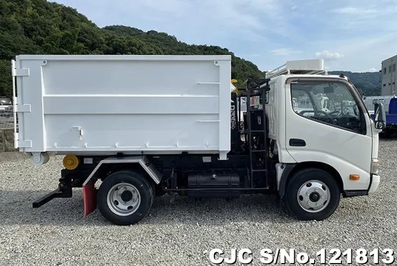 2005 Toyota / Dyna Stock No. 121813