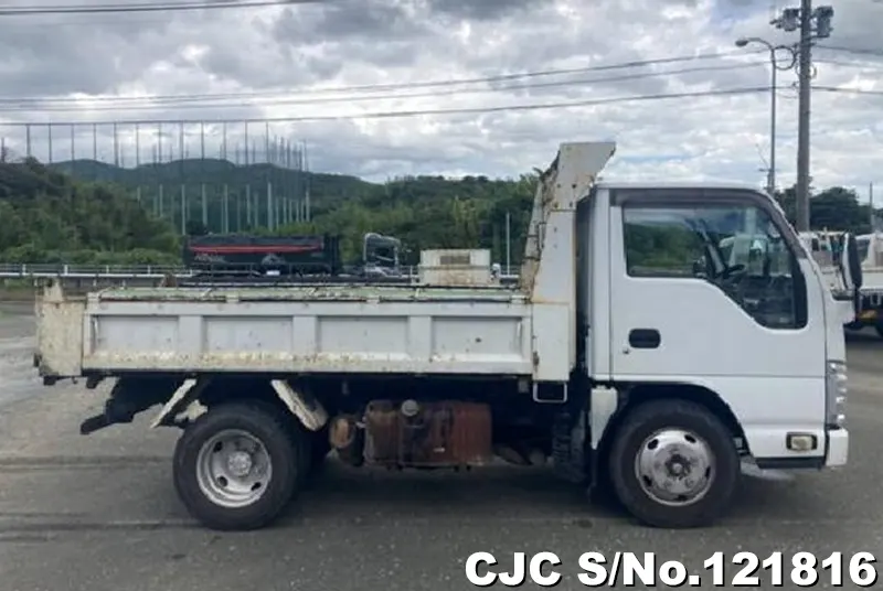 2013 Isuzu / Elf Stock No. 121816