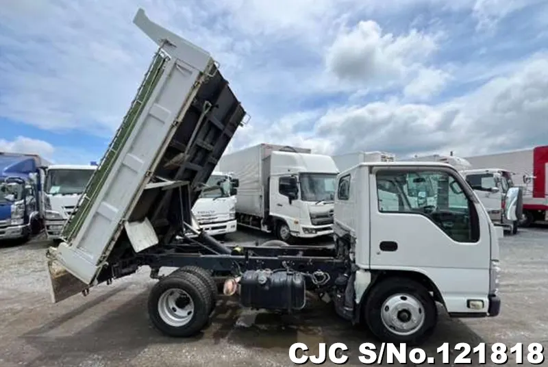 2014 Isuzu / Elf Stock No. 121818