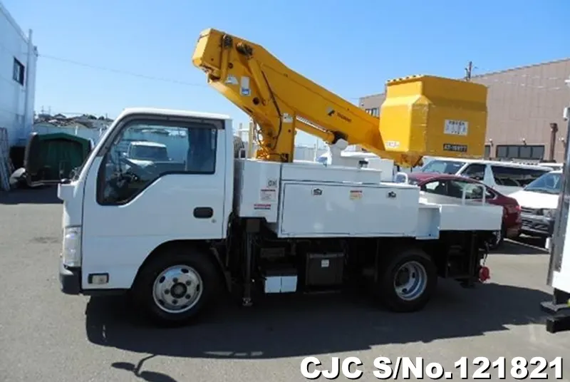 2013 Isuzu / Elf Stock No. 121821