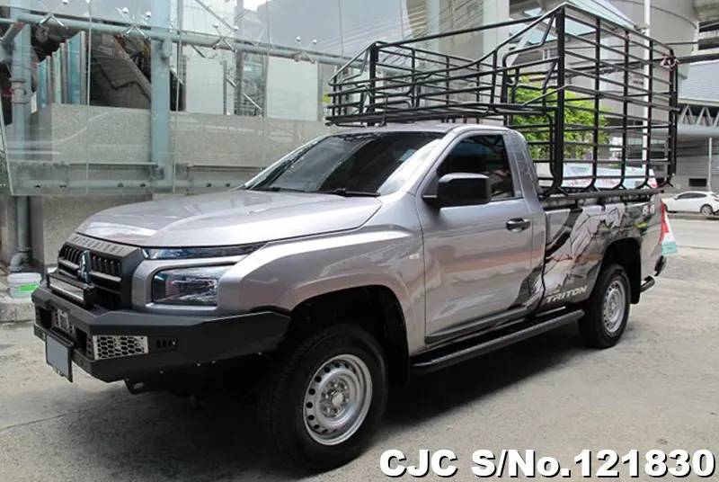 2023 Mitsubishi / Triton Stock No. 121830