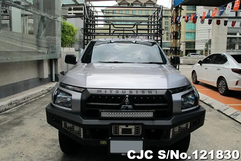 2023 Mitsubishi / Triton Stock No. 121830