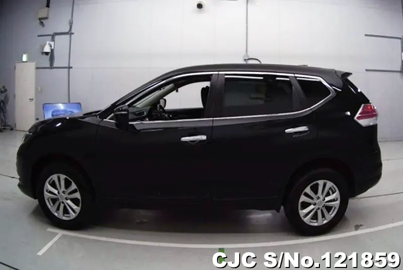 2015 Nissan / X-Trail Stock No. 121859