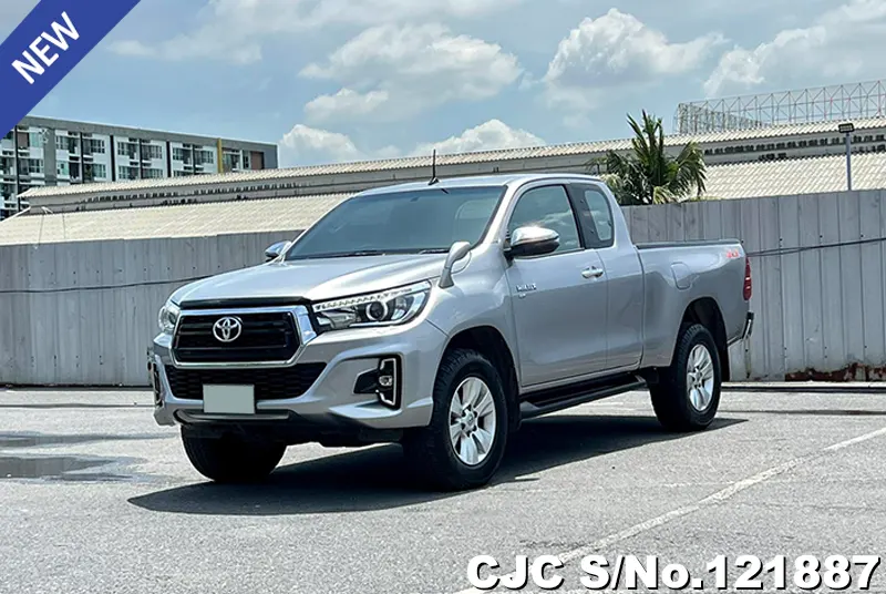 2020 Toyota / Hilux / Revo Stock No. 121887