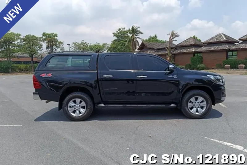 2019 Toyota / Hilux / Revo Stock No. 121890