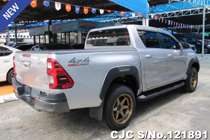 2022 Toyota / Hilux / Revo Stock No. 121891