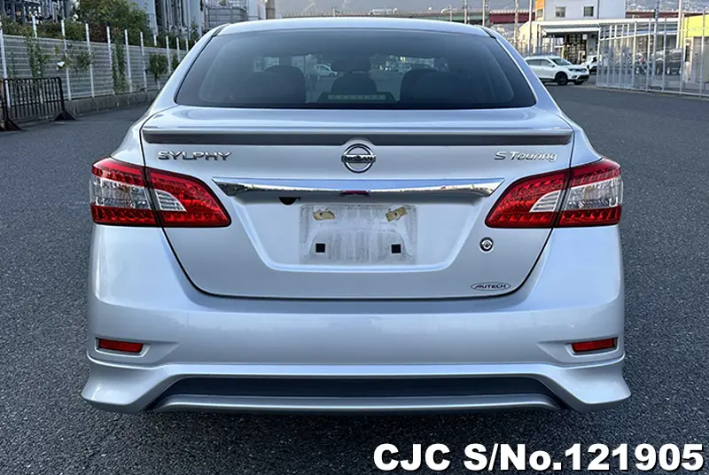 2016 Nissan / Bluebird Sylphy Stock No. 121905