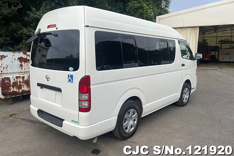 2011 Toyota / Hiace Stock No. 121920