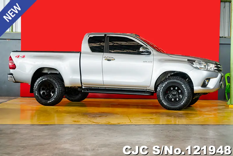 2016 Toyota / Hilux / Revo Stock No. 121948