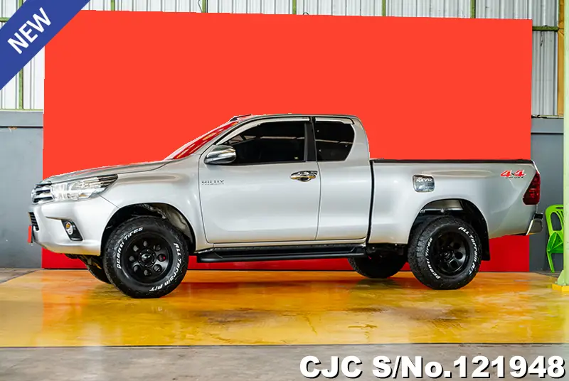 2016 Toyota / Hilux / Revo Stock No. 121948