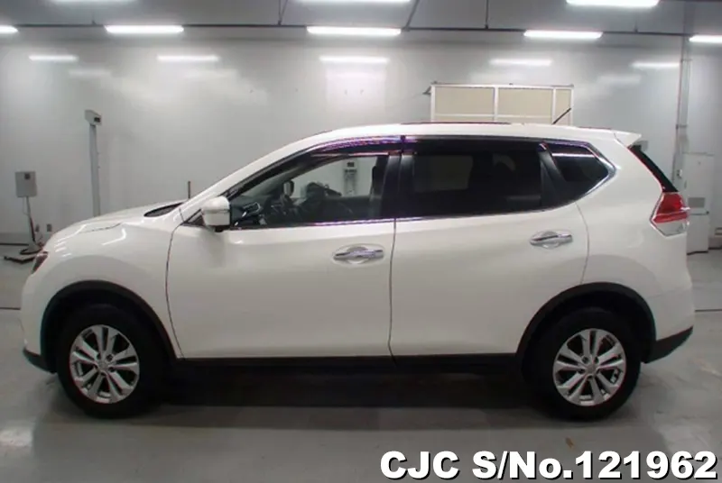 2015 Nissan / X-Trail Stock No. 121962