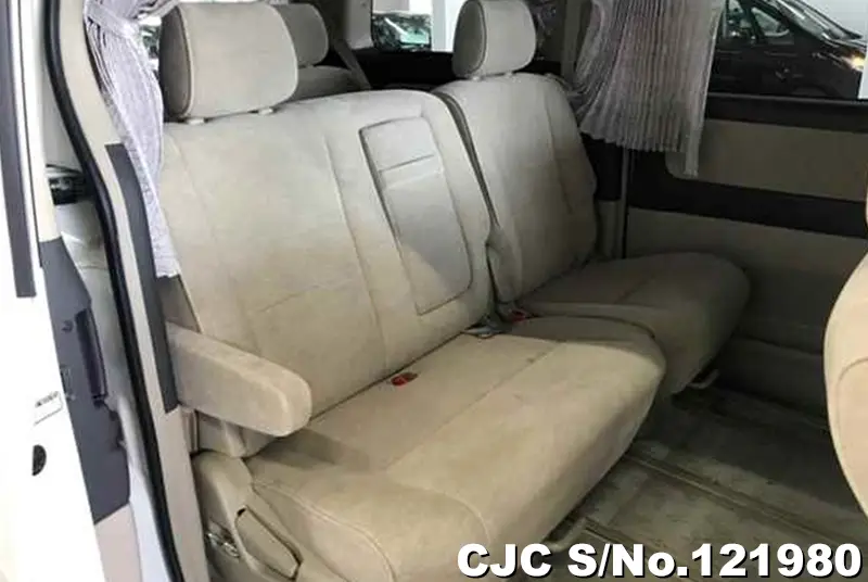 2003 Toyota / Alphard Stock No. 121980