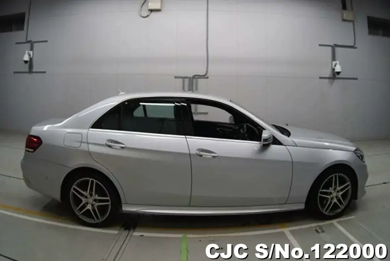 2015 Mercedes Benz / E Class Stock No. 122000