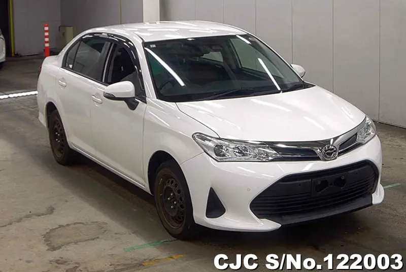 2019 Toyota / Corolla Axio Stock No. 122003