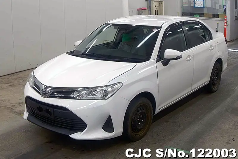 2019 Toyota / Corolla Axio Stock No. 122003