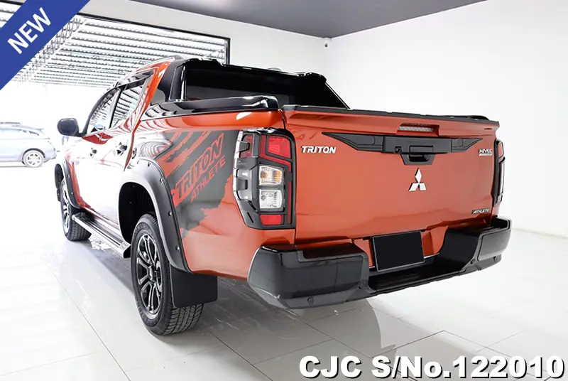 2021 Mitsubishi / Triton Stock No. 122010