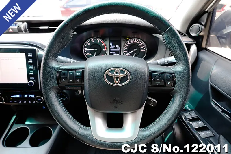 2020 Toyota / Hilux / Revo Stock No. 122011