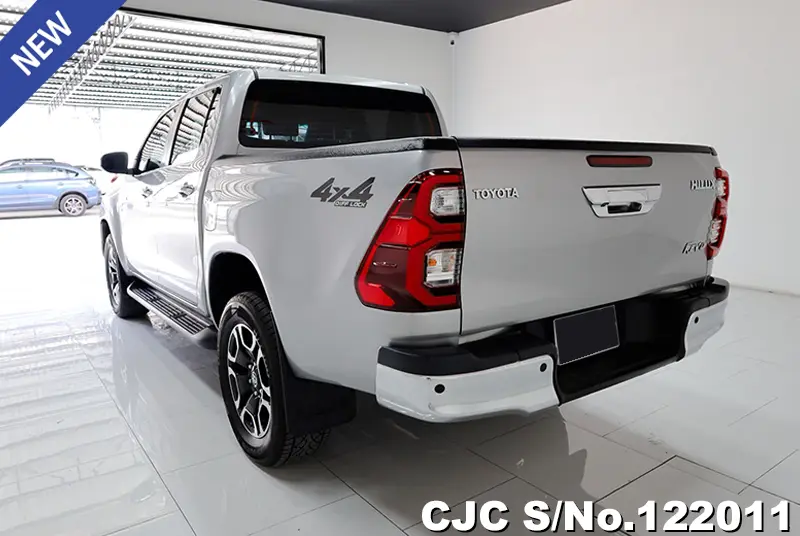 2020 Toyota / Hilux / Revo Stock No. 122011