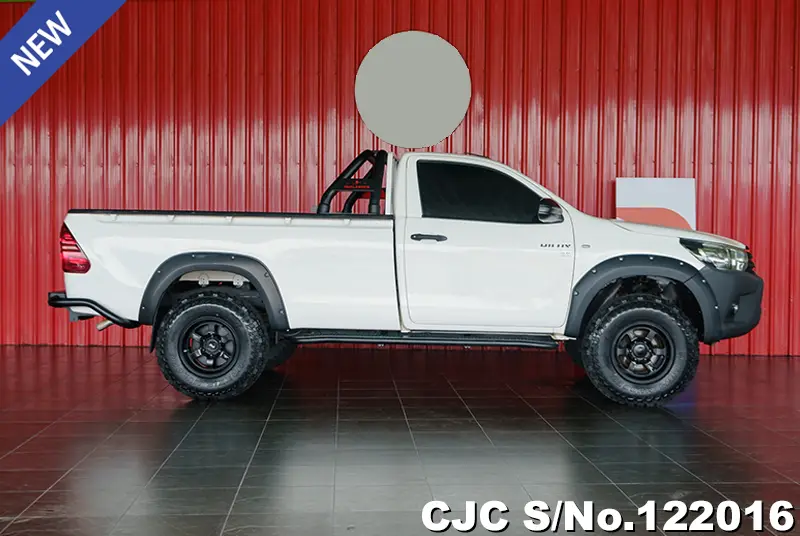 2017 Toyota / Hilux / Revo Stock No. 122016