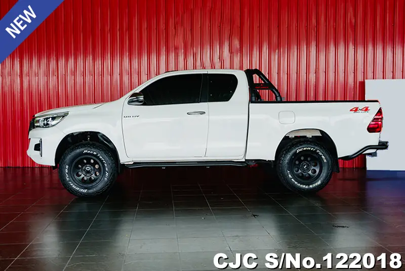 2019 Toyota / Hilux / Revo Stock No. 122018