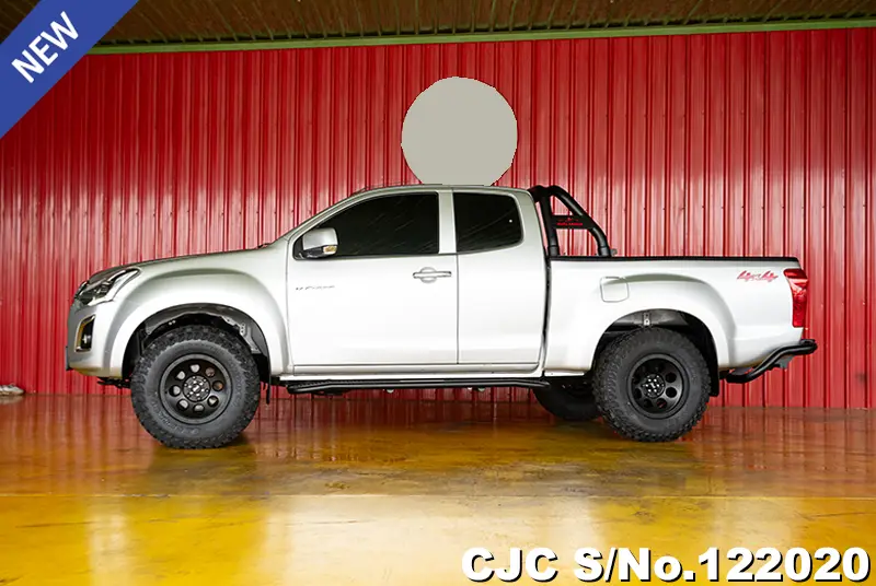 Isuzu D-Max in Silver for Sale Image 4