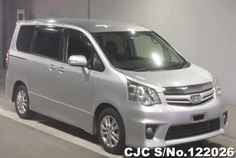 2010 Toyota / Noah Stock No. 122026