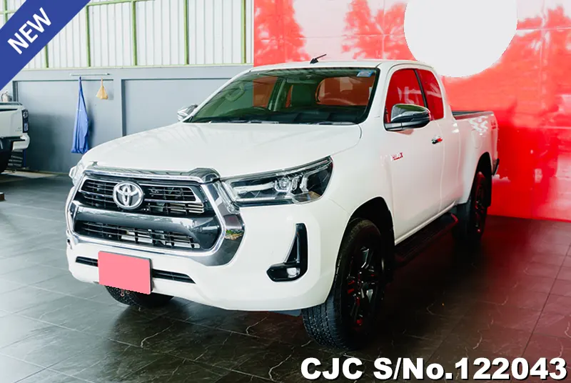 2021 Toyota / Hilux / Revo Stock No. 122043