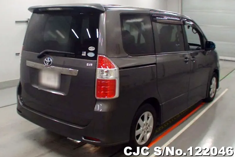 2009 Toyota / Noah Stock No. 122046