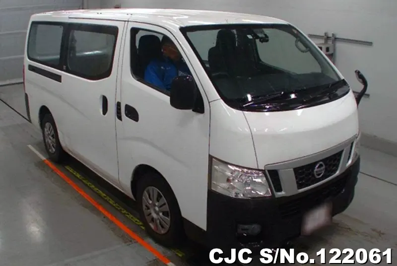 2017 Nissan / Caravan Stock No. 122061