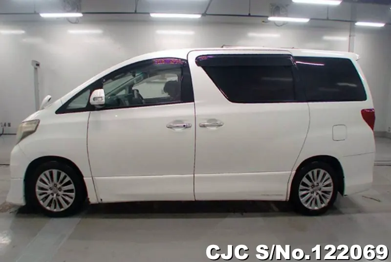 2011 Toyota / Alphard Stock No. 122069