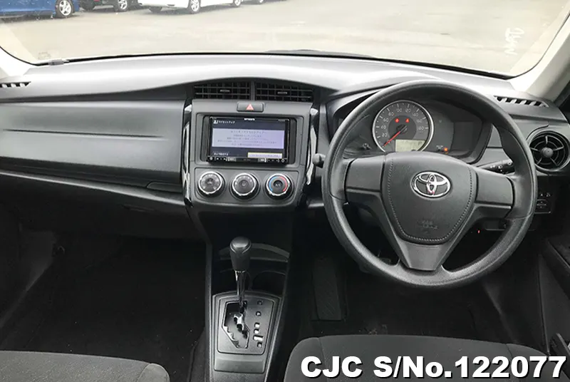 2019 Toyota / Corolla Axio Stock No. 122077