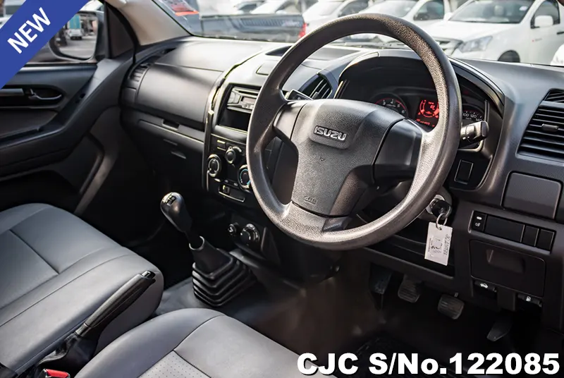 Isuzu D-Max in Gray for Sale Image 3