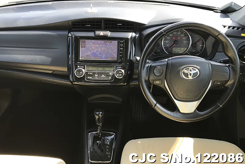 2015 Toyota / Corolla Axio Stock No. 122086