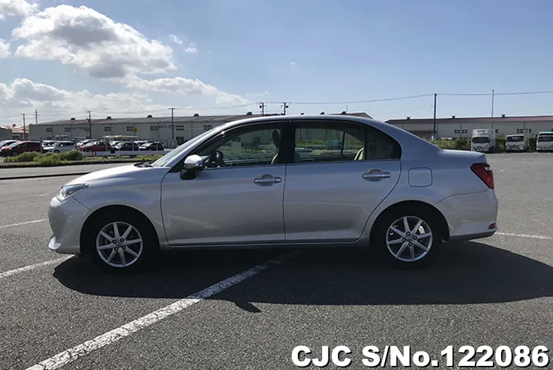 2015 Toyota / Corolla Axio Stock No. 122086