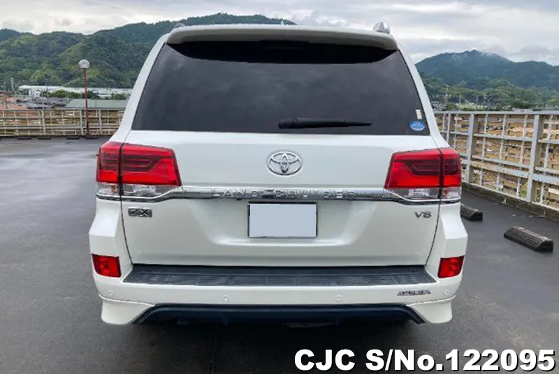 2019 Toyota / Land Cruiser Stock No. 122095