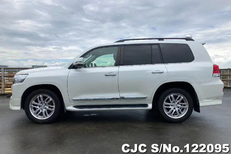 2019 Toyota / Land Cruiser Stock No. 122095