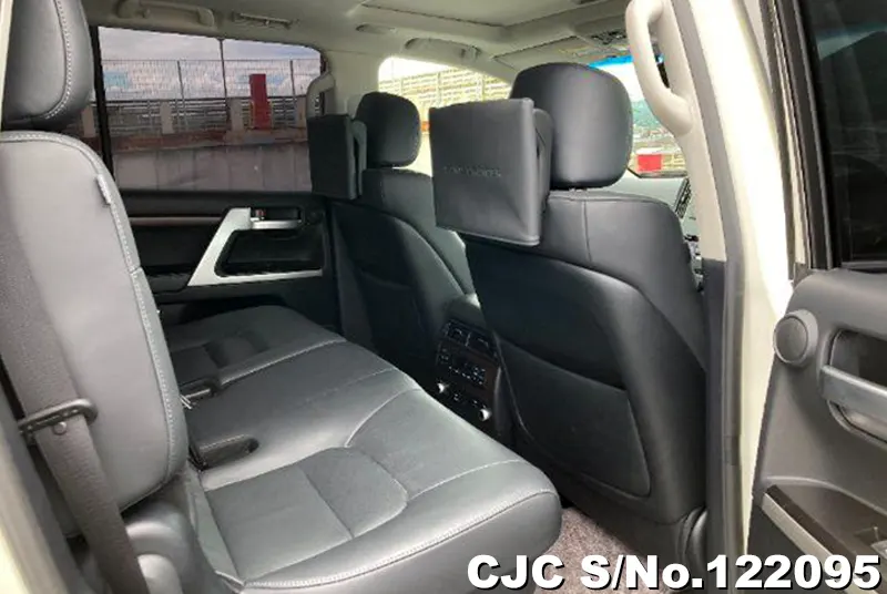 2019 Toyota / Land Cruiser Stock No. 122095