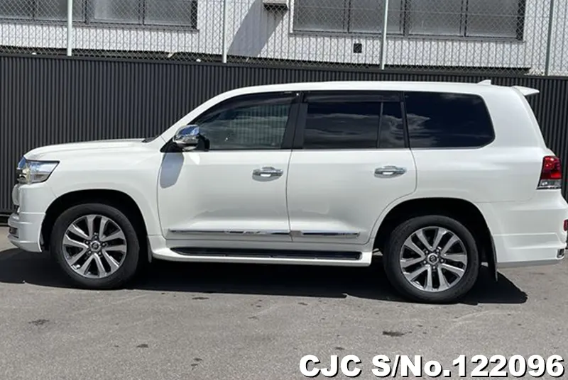 2019 Toyota / Land Cruiser Stock No. 122096