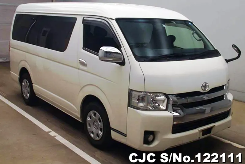 2015 Toyota / Hiace Stock No. 122111