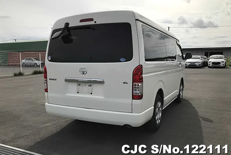 2015 Toyota / Hiace Stock No. 122111