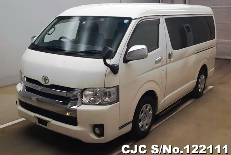 2015 Toyota / Hiace Stock No. 122111