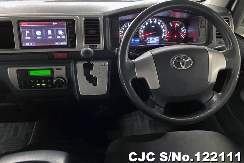 2015 Toyota / Hiace Stock No. 122111