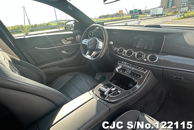 2019 Mercedes Benz / E Class Stock No. 122115